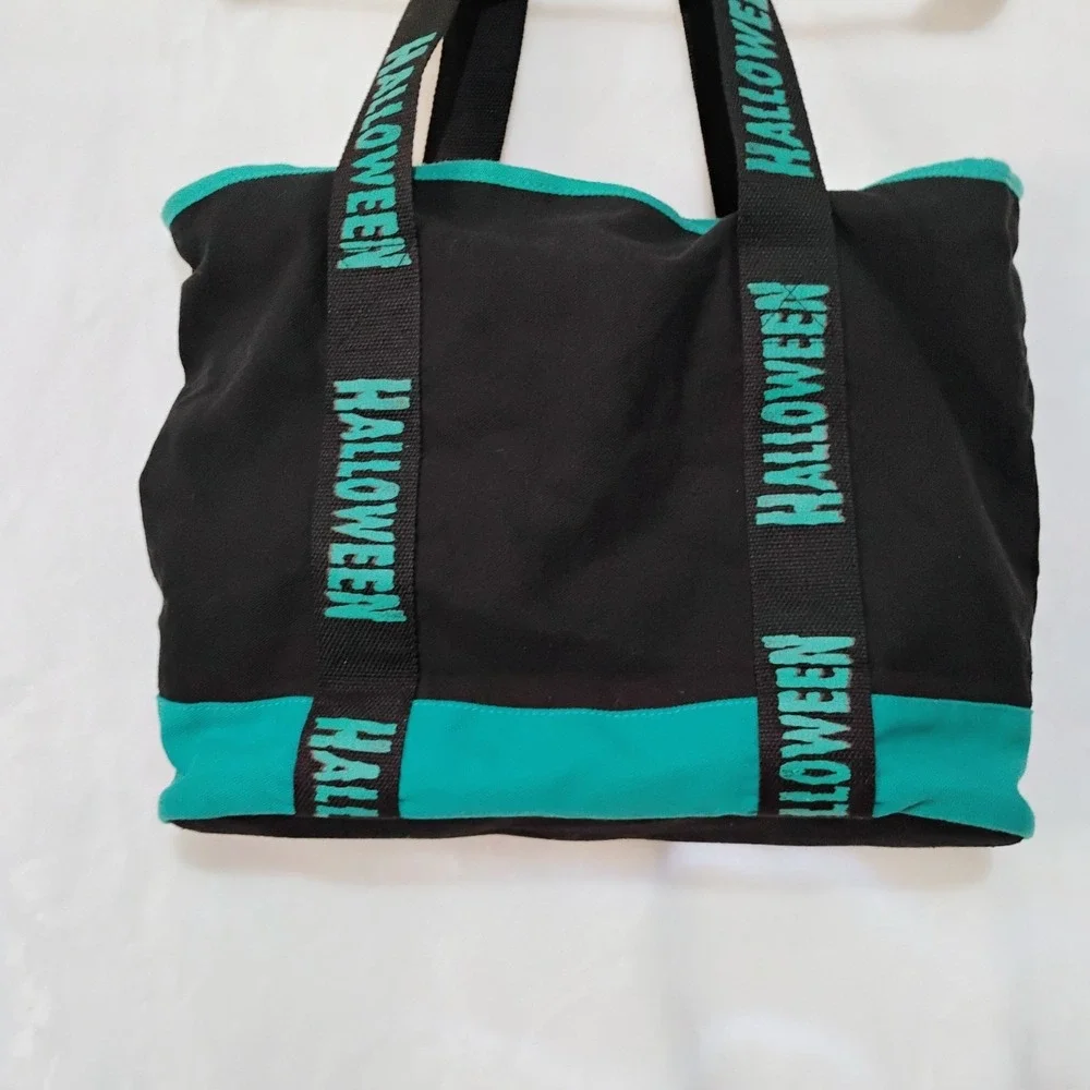Disney Halloween 2023 Mickey Mouse Pumpkin Collector‎ Tote Bag Zipper Carry On